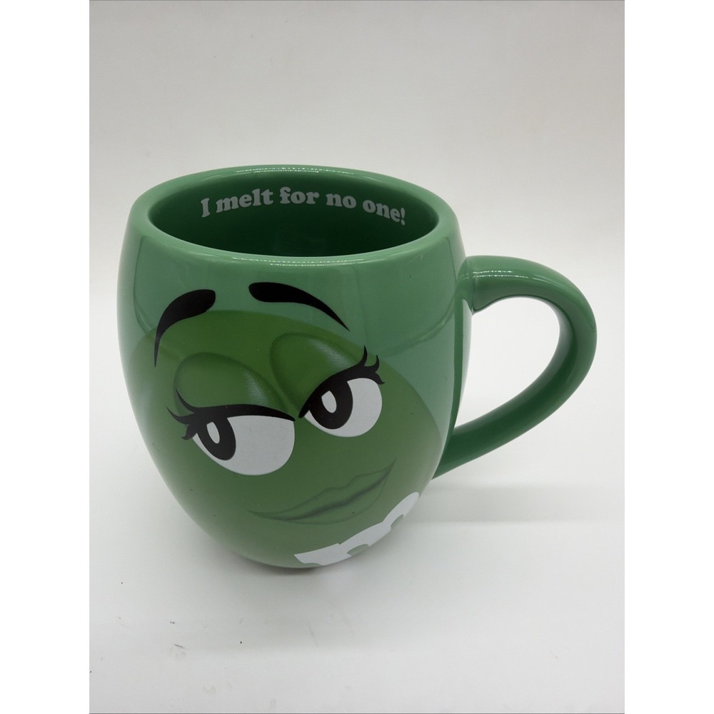 MARS Sassy Green M&M Candy Mug 16oz "I Melt For No One" Smile Face 2013 VGC